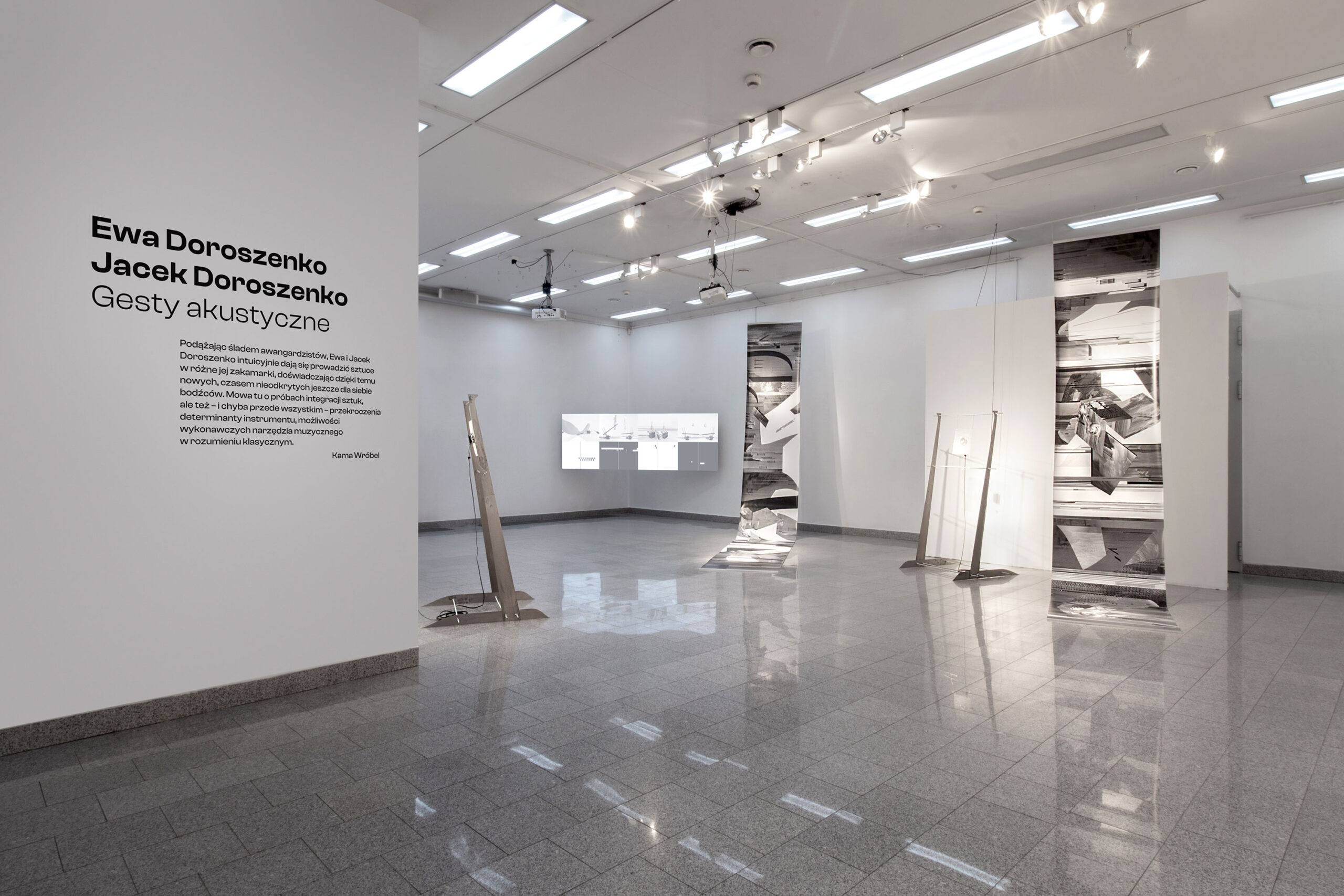Ewa Doroszenko and Jacek Doroszenko Acoustic Gestures – Exhibition View 01