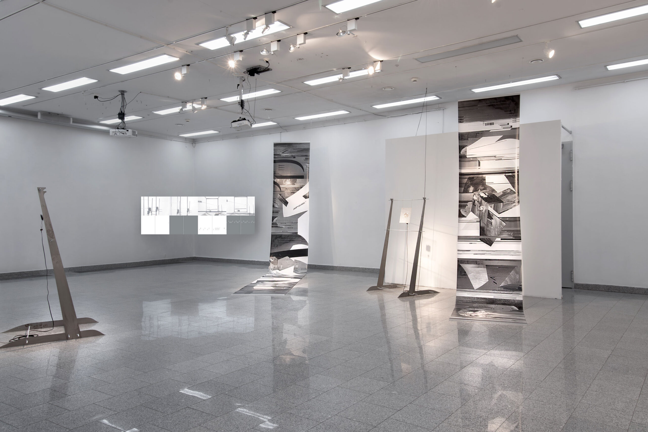 Ewa Doroszenko and Jacek Doroszenko Acoustic Gestures – Exhibition View 02