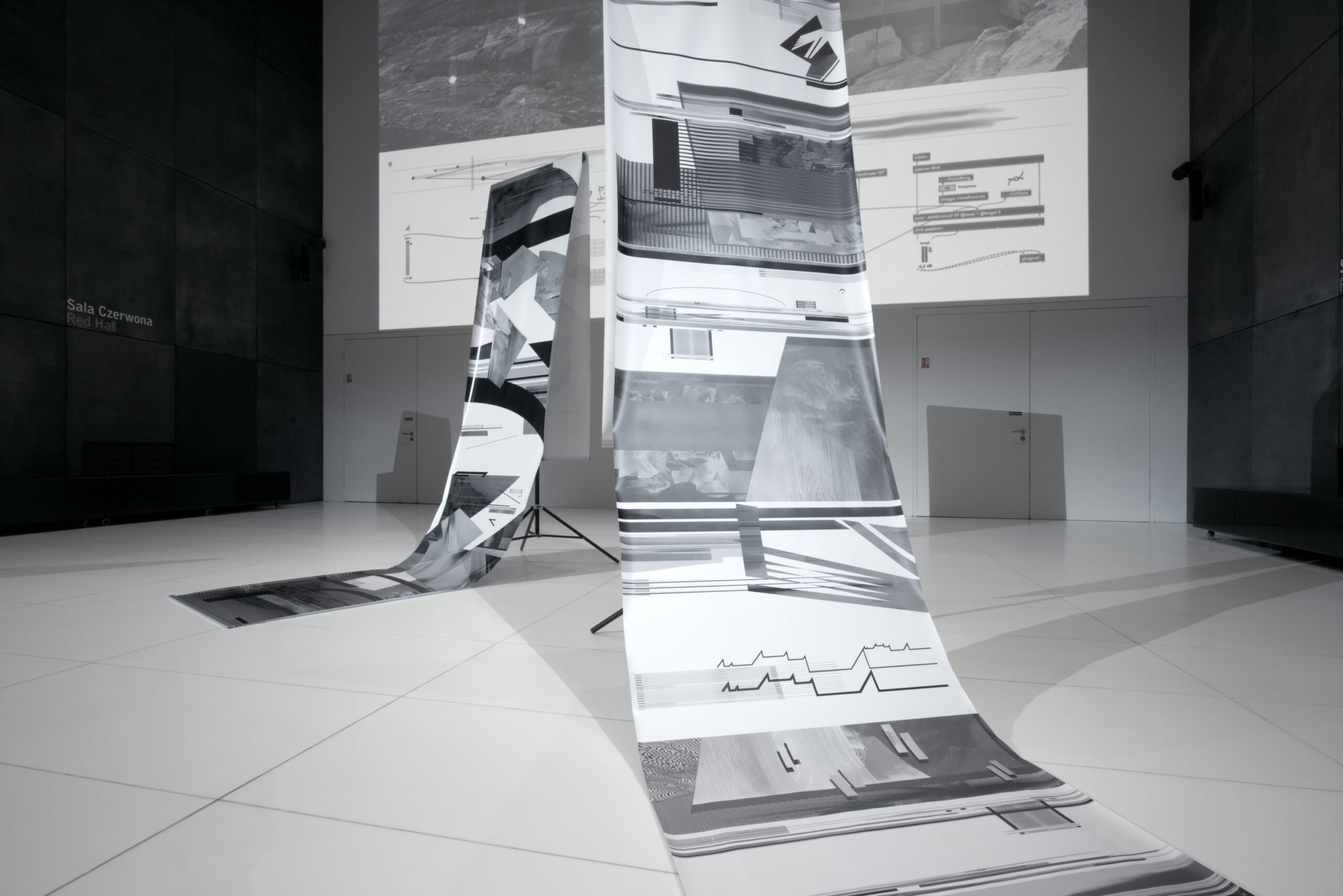 Unstable Oscillations – Ewa Doroszenko and Jacek Doroszenko audiovisual exhibition 06