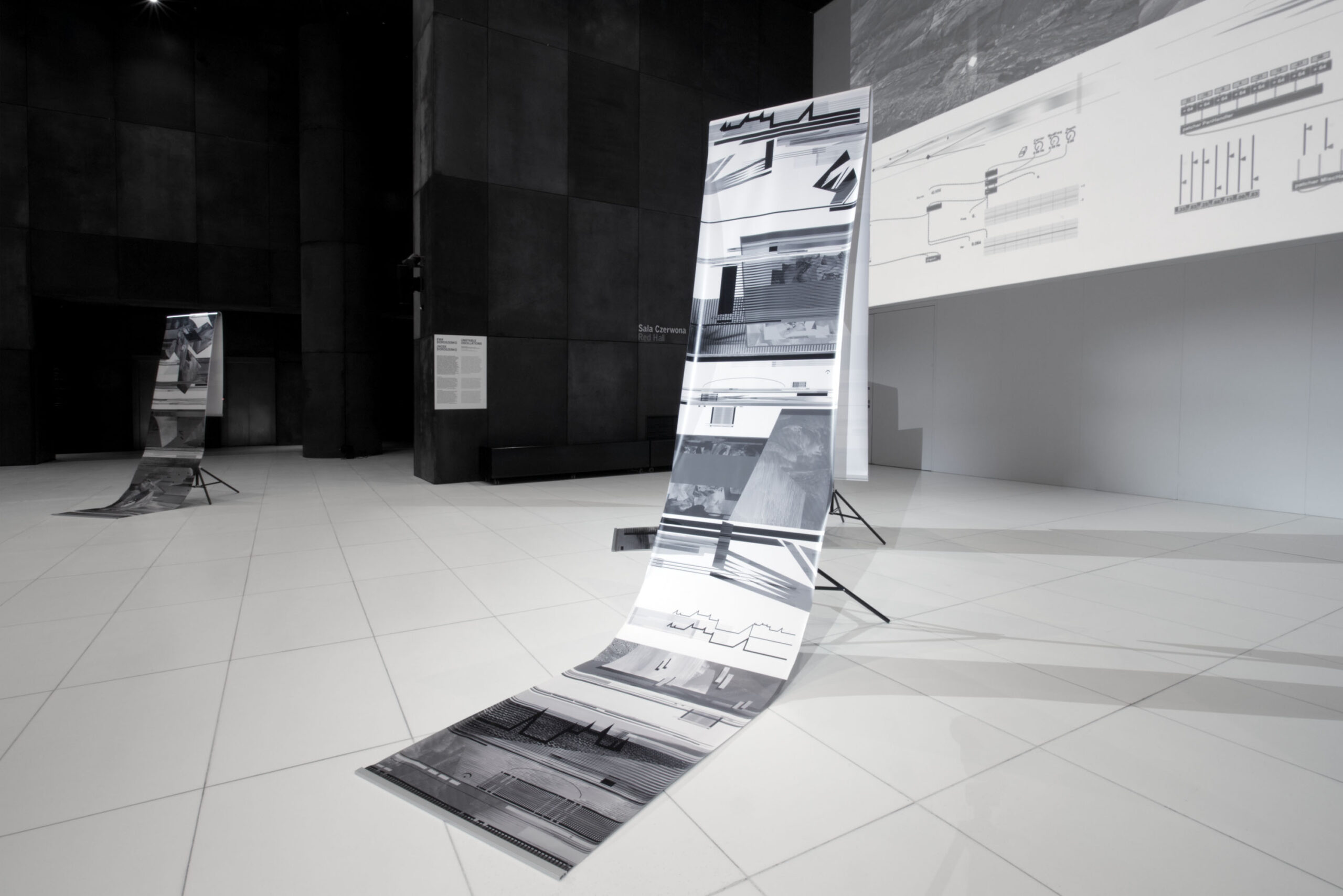 Unstable Oscillations – Ewa Doroszenko and Jacek Doroszenko audiovisual exhibition 07